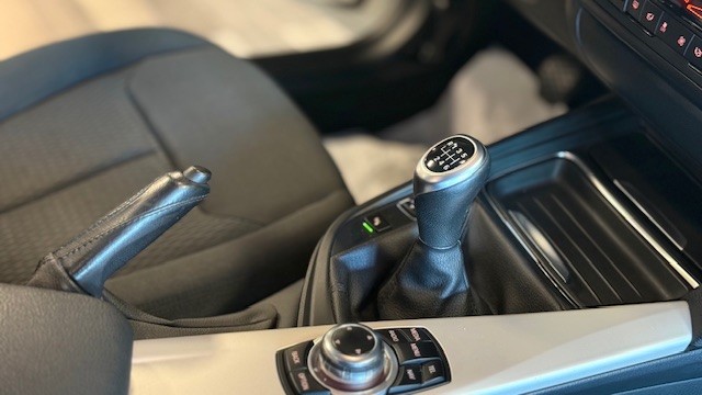 BMW 318D TOURING 2.0D 142CV 