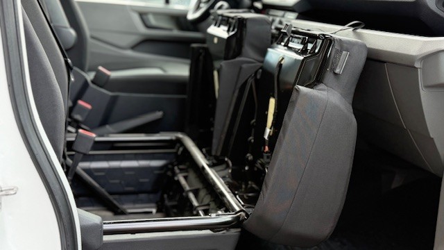 VW CRAFTER FG 35  L2H1 2.0TDI 140CV 