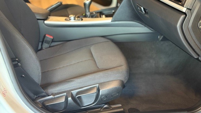 BMW 318D TOURING 2.0D 142CV 