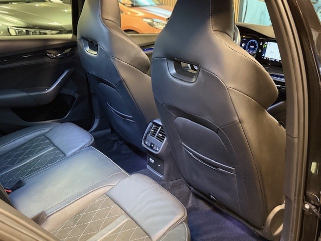 SKODA OCTAVIA COMBI RS 2.0TDI 200CV 4MOTION 