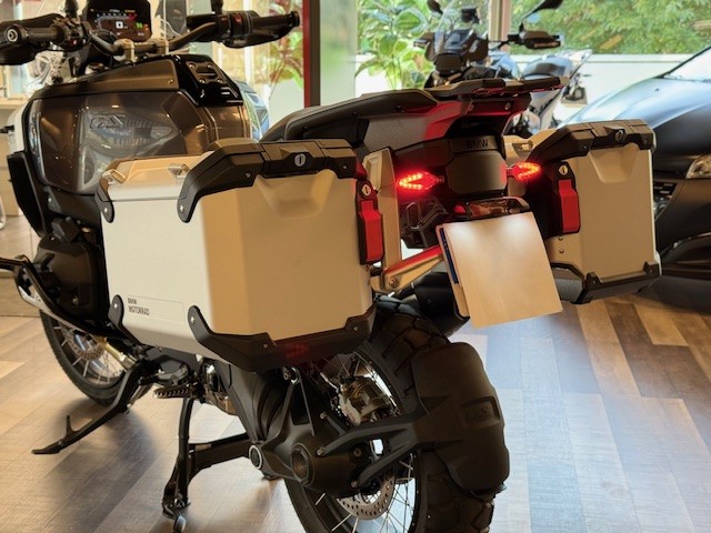 BMW R1300 GS ADVENTURE TRIPLE-BLACK