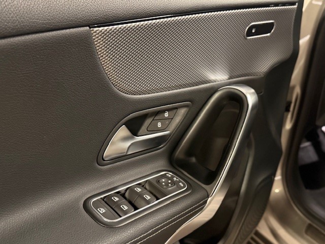 MERCEDES CLASE A 200 SEDAN 7G-DCT 163CV PROGRESSIVE